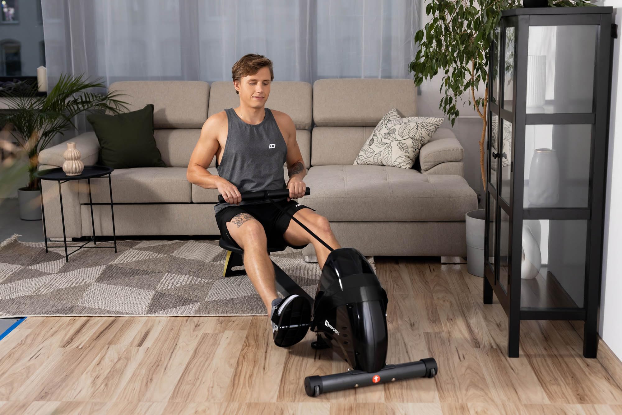 Hop-Sport Rudergerät für Zuhause Boost – Rudergerät klappbar mit kugelgelagertem Sitz, Computer & Magnetbremssystem, 10 Stufen - Rudermaschine max. Nutzergewicht 120kg (Gold)